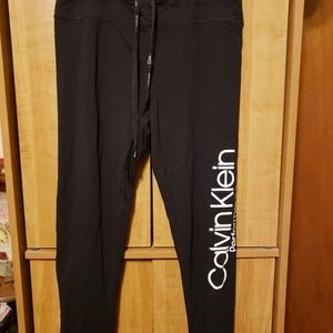Calvin Klein performance capris